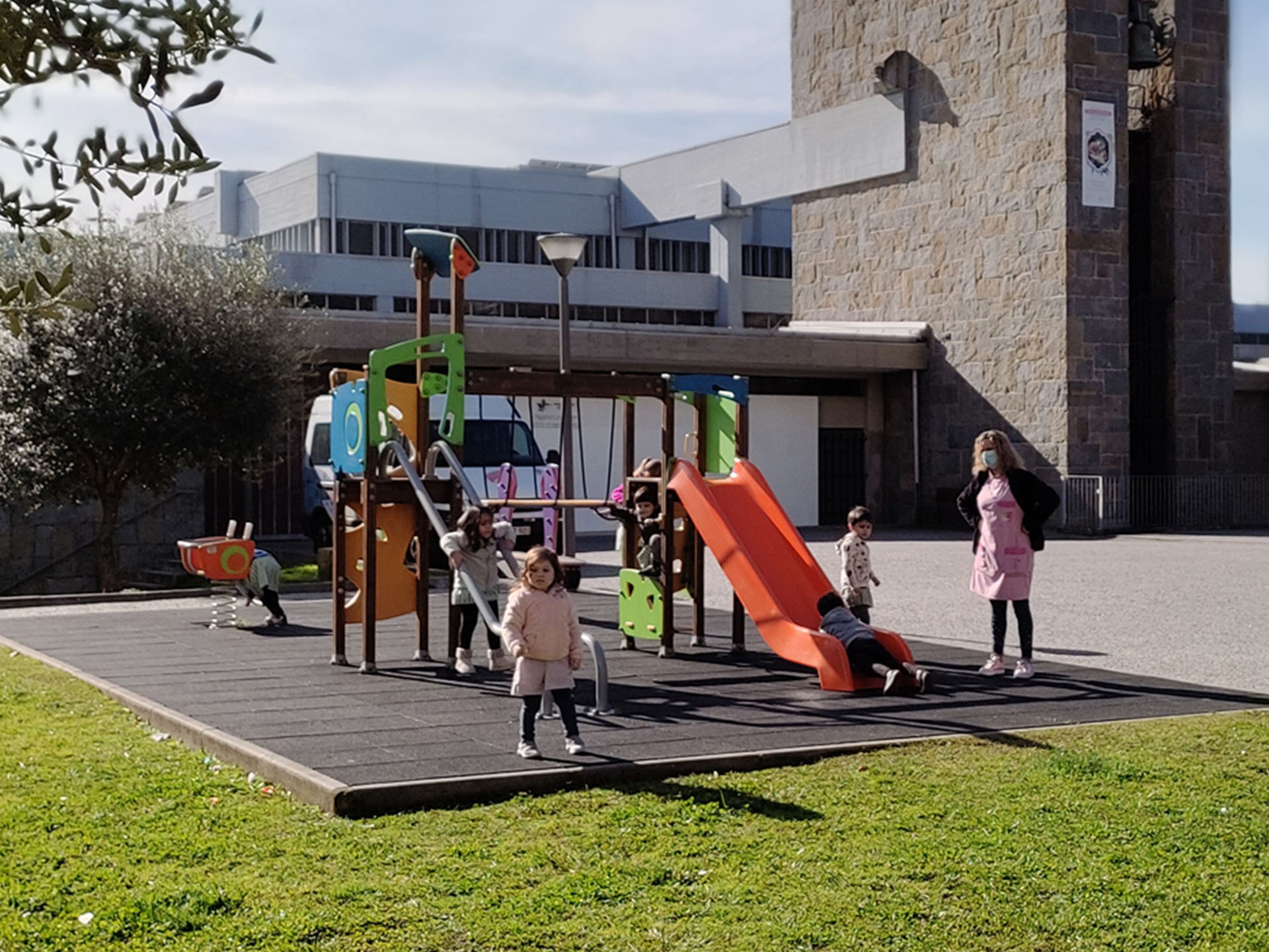 Creche - Centro Social e Paroquial de S. Lázaro
